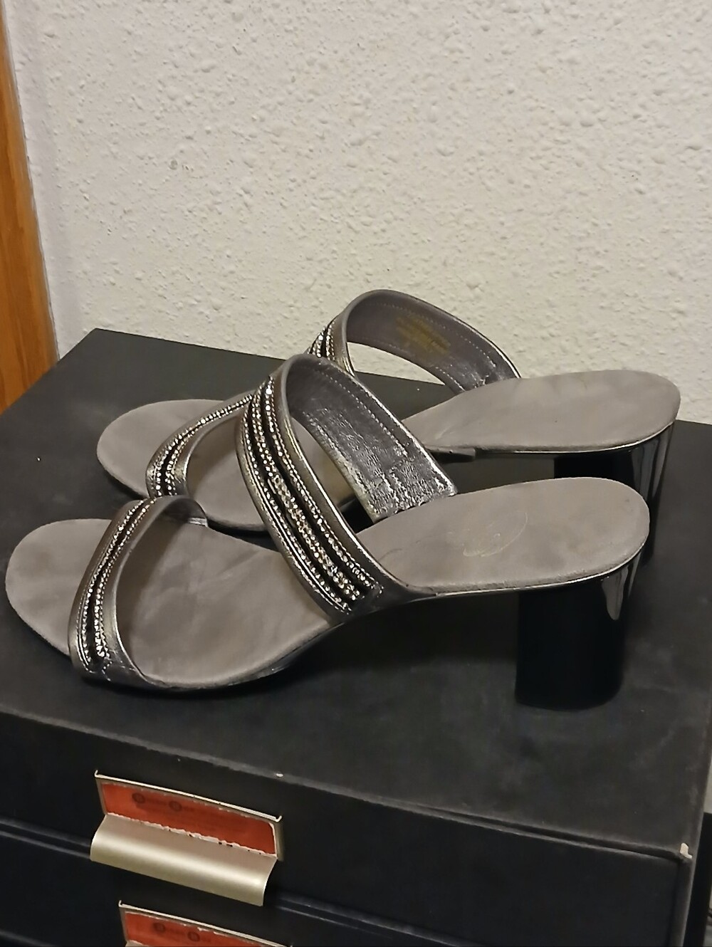 Onex Metallic Silver Rhinestone Double Strap Block Heel Mules Size 39 / US 9